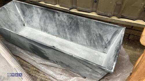 1.2m long steel planter