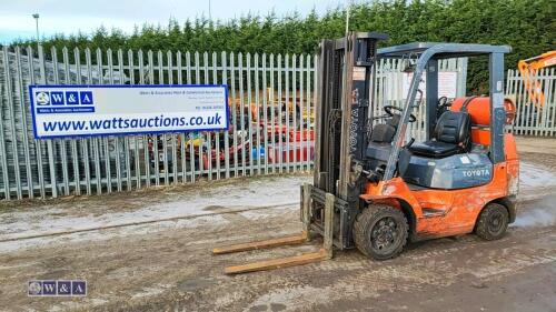 TOYOTA 7FG25 2.5t gas forklift (s/n 62107) with triplex mast (All hour and odometer readings are unverified and unwarranted)