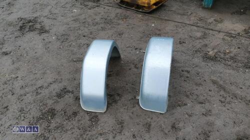 2 x metal trailer mud guards