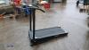 GOOGO folding treadmill c/w incline