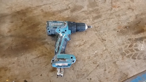 MAKITA BHP459 18v cordless drill