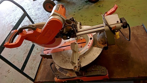 AEG PS305 DG 110v sliding mitre saw