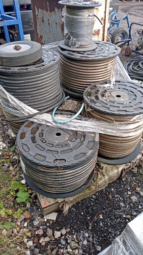 Pallet of various hoses