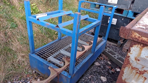 Oil drum stand with bund & 2 x oxygen bottle clamps