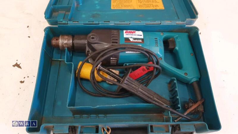 MAKITA 8406 110v diamond core drill c/w case