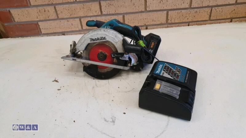 MAKITA BSS611 18v circular saw c/w battery & charger