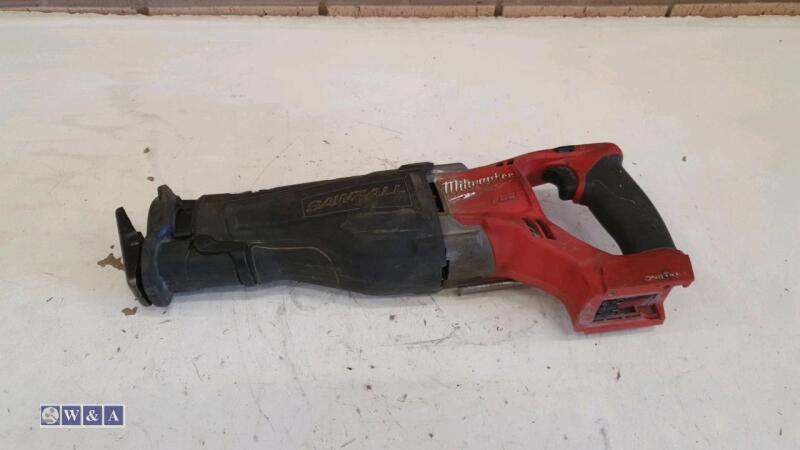 MILWAUKEE M18 ONESX 18v reciprocating saw