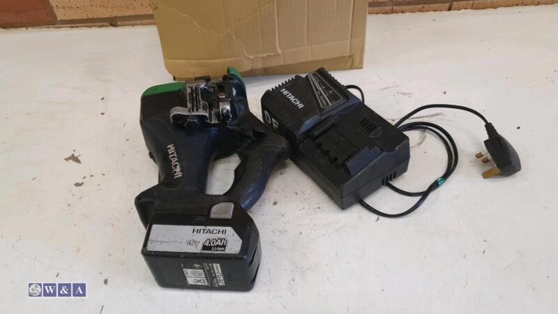 HITACHI stud cutter c/w charger & battery