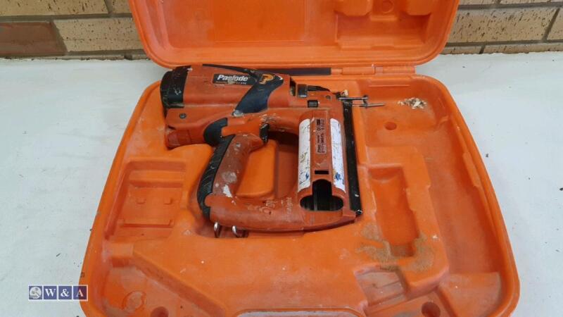 PASLODE IMPULSE F16 IM65 nail gun c/w case
