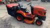 2011 KUBOTA G23 diesel hydrostatic lawn tractor c/w twin cutting deck & collector (s/n 13357) - 4