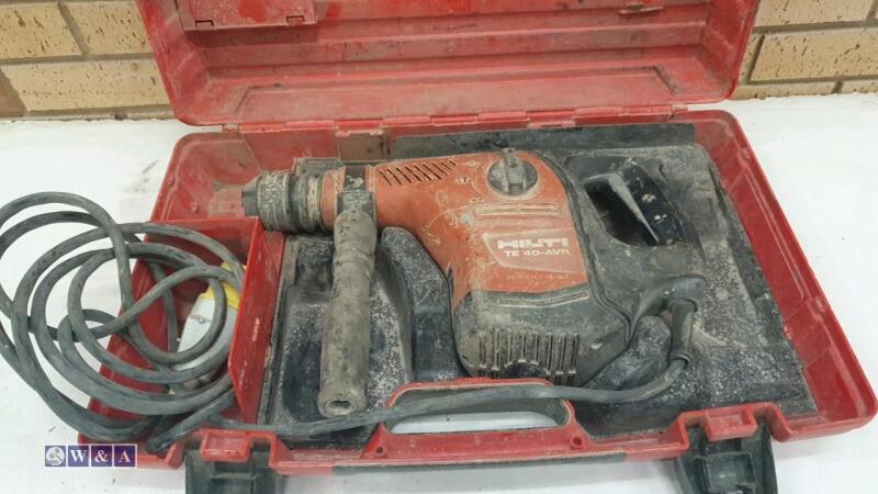 HILTI TE40AVR 110v SDS rotary hammer drill c/w case (3210015)