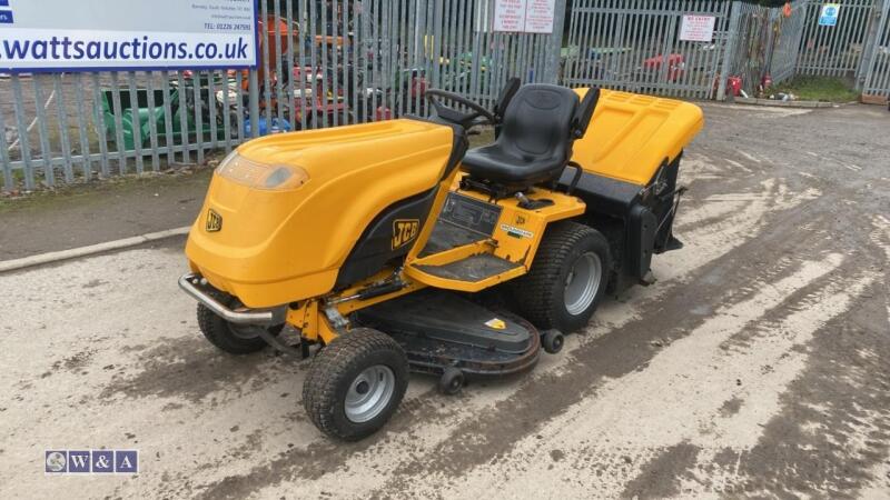 2004 JCB/COUNTAX D20-50 diesel ride on mower c/w PGC (s/n A003466)