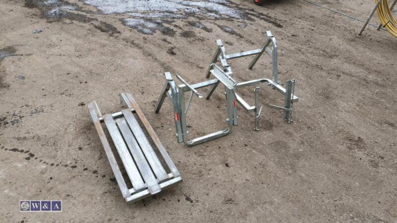 2 x ladder stand offs & material hoist attachment