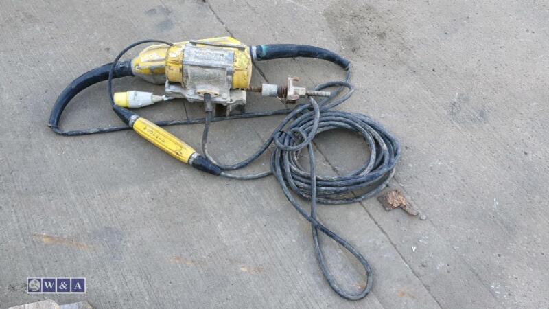 WACKER NEUSON 110v high frequency poker c/w vibrating shutter clamp