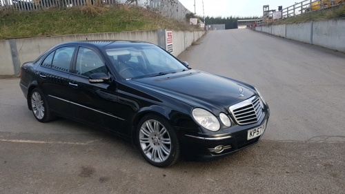 2007 MERCEDES-BENZ E320 CDI SPORT AUTOMATIC 4dr diesel saloon car (KP57 PUX) ) (MoT 24th March 2022) (Black) (V5 & MoT in office)