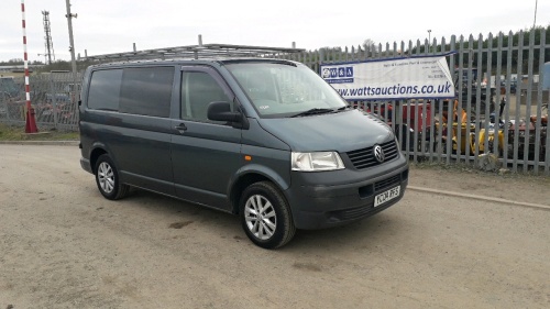 2004 TRANSPORTER CREWCAB (YC04 RFS) (Grey) (MoT 21st December 2021) (V5, MoT, spare key & locking wheel nut in office)