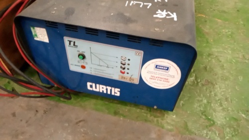 CURTIS 24v/20a battery charger