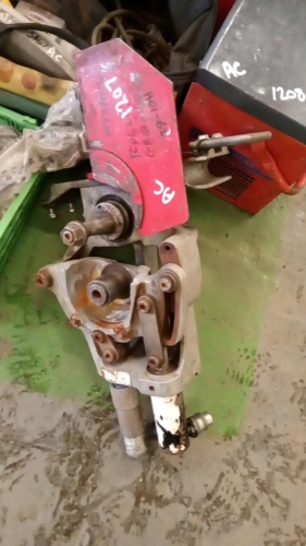 Hydraulic roll groover