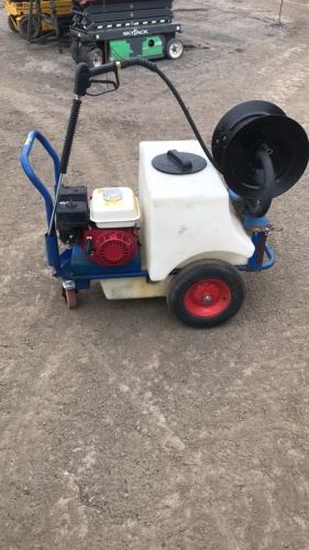 Mobile polywash bowser with HONDA pressure washer, reel & lance