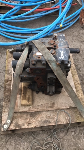 JCB 20t excavator main hydraulic spool block