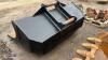 5ft Scandinavian bucket (ENGCON S60 hitch)(60mm pins) - 3