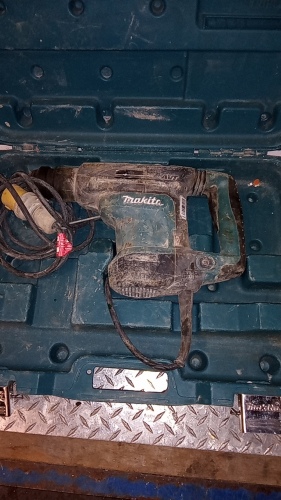 MAKITA HR3210C 110v breaker c/w case