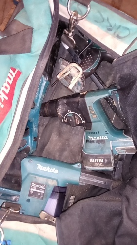 MAKITA 18v cordless tools c/w bag