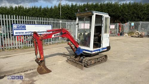 KUBOTA EH36 rubber tracked excavator c/w bucket & blade