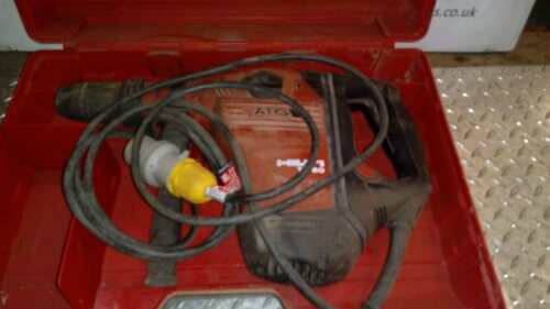 HILTI TE60 110v breaker c/w case