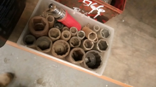 Tub of approx 25 x heavy duty impact sockets & wrench