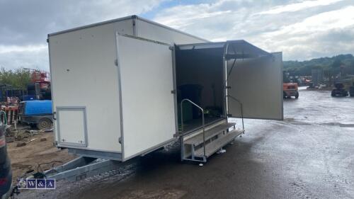 Twin axle exhibition trailer