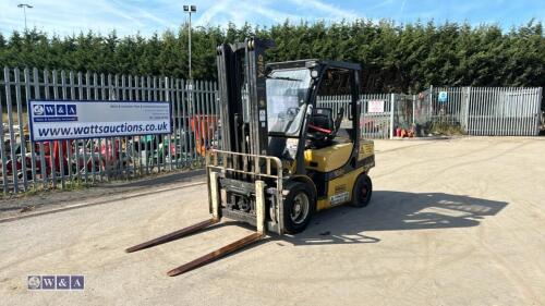 2013 YALE GDP35 3.5t diesel driven forklift truck (s/n B24818L) with triple mast & side-shift