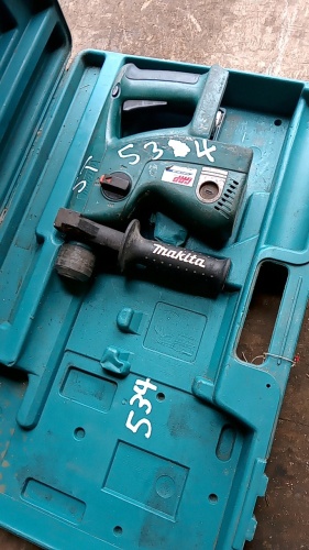 MAKITA BHR200 18v cordless drill c/w case