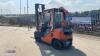 2019 TOYOTA 8FG25F 2.5t gas driven forklift truck with triple mast, weather-shield cab & side-shift - 3