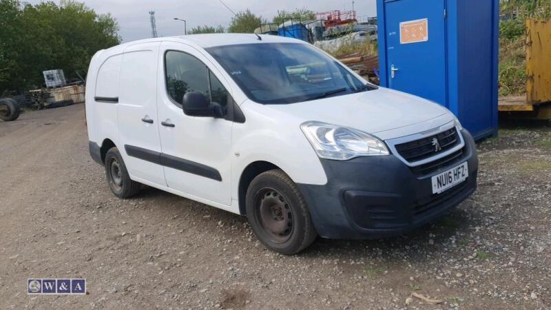 2016 PEUGEOT PARTNER crew van (NU16 HFZ) with rear twin sliding doors (MoT 17th December 2024)