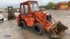 KUBOTA backhoe loader with 3 x buckets - 4