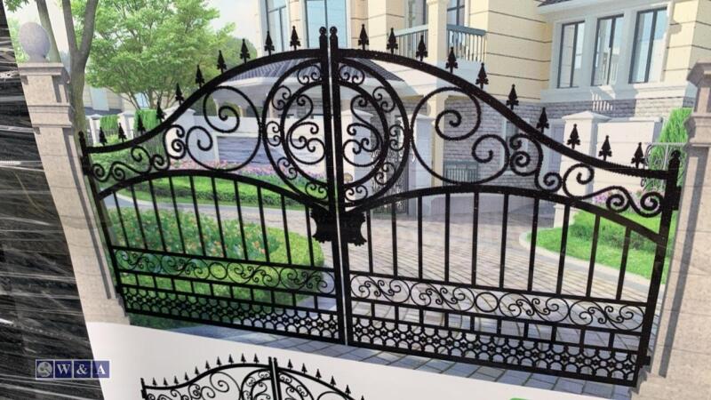 Pair of entrance gate with ornate design (suit 14ft entrance)