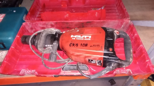 HILTI TE-1000 AVR breaker c/w case