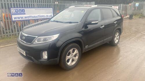 2014 KIA SORENTO KX-2 CRDI 4x4 7-seater 6-speed manual diesel estate car with full leather & rear privacy glass (NJ64 FWT)(MoT 7th October 2025)(V5 in office)