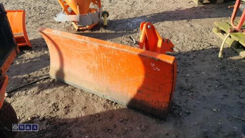 5ft Snow plough c/w hydraulic lift ram