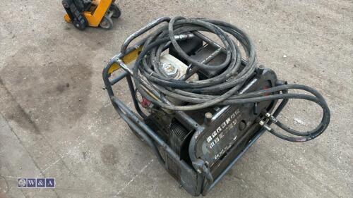 ATLAS COPCO LP13-30 hydraulic power pack c/w hose