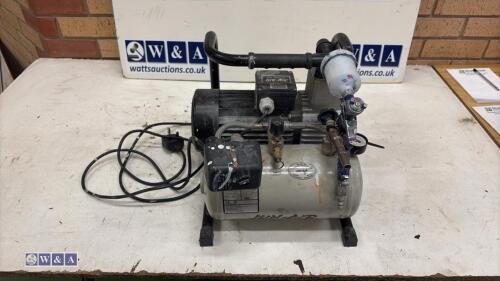 JUN-AIR 600-4B oil less compressor