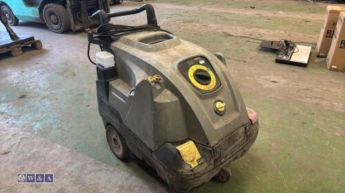 KARCHER 240v steam cleaner