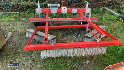 CHARTERHOUSE REDEXIM 1.8m verti groom (for synthetic pitch maintenance)