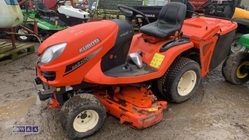 2009 KUBOTA GR2100-2 4wd diesel mower c/w 48'' cutting deck & collector (s/n 34444)