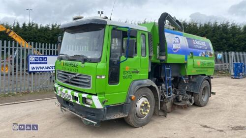 2003 VOLVO FL6H JOHNSTON 15t sweeper with reverse camera, jetting kit & gully sucker (DX53 CHH)(V5 & plating certificate in office) (All hour and odometer readings are unverified and unwarranted)