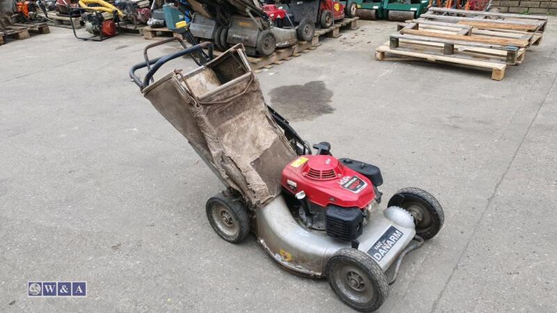 DANARM KAAZ petrol rotary mower c/w collection box