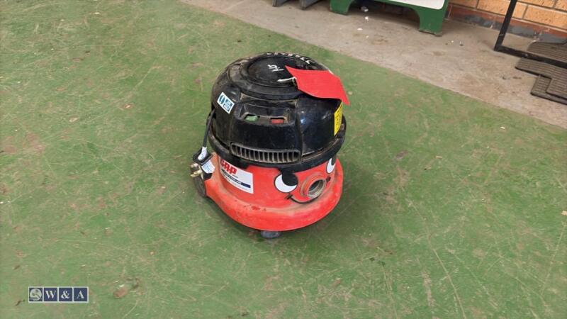 HENRY vacuum