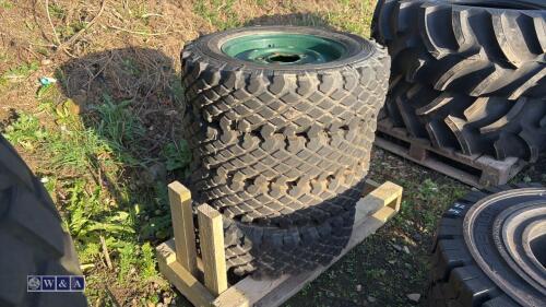 4 x LAND ROVER wheels & tyres (205 R16)