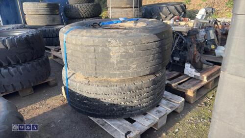 2 x wheels & tyres (385/65R22.5)